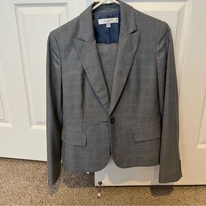 Women’s Nine West Gray Skirt Suit size 6